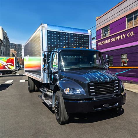 box truck electric vehicle|freightliner box truck.